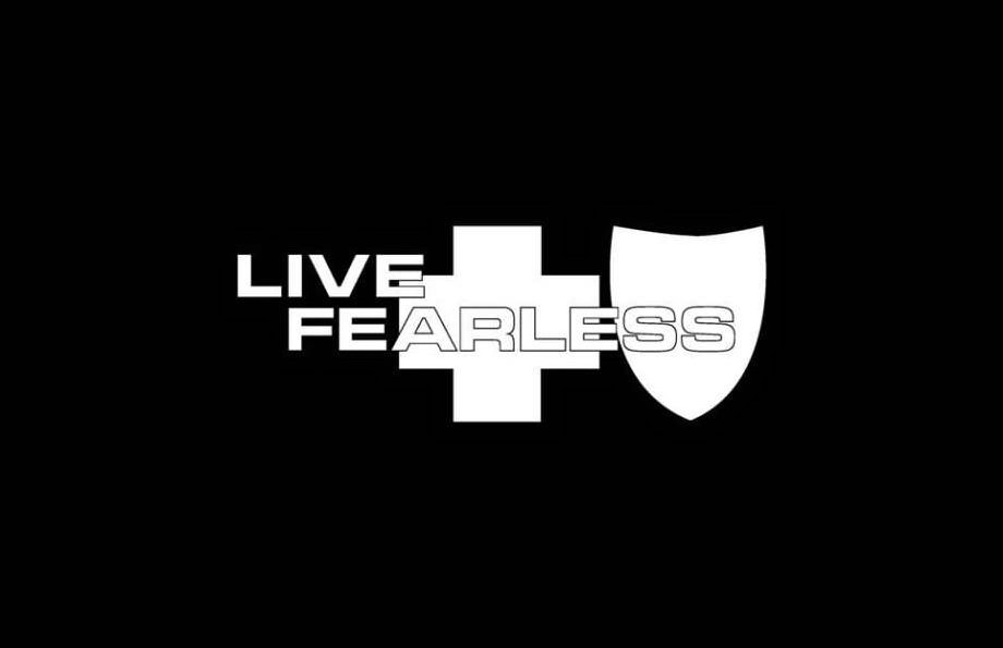 Trademark Logo LIVE FEARLESS