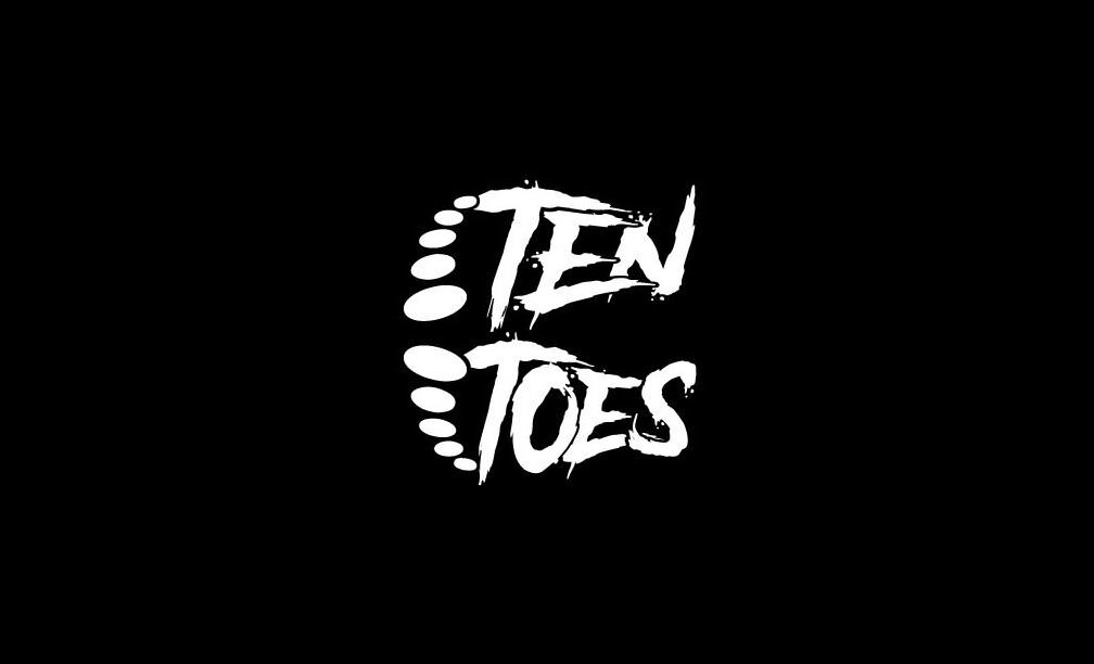 TEN TOES