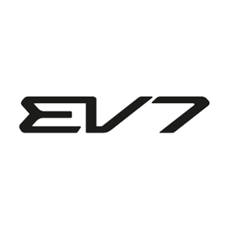  EV7