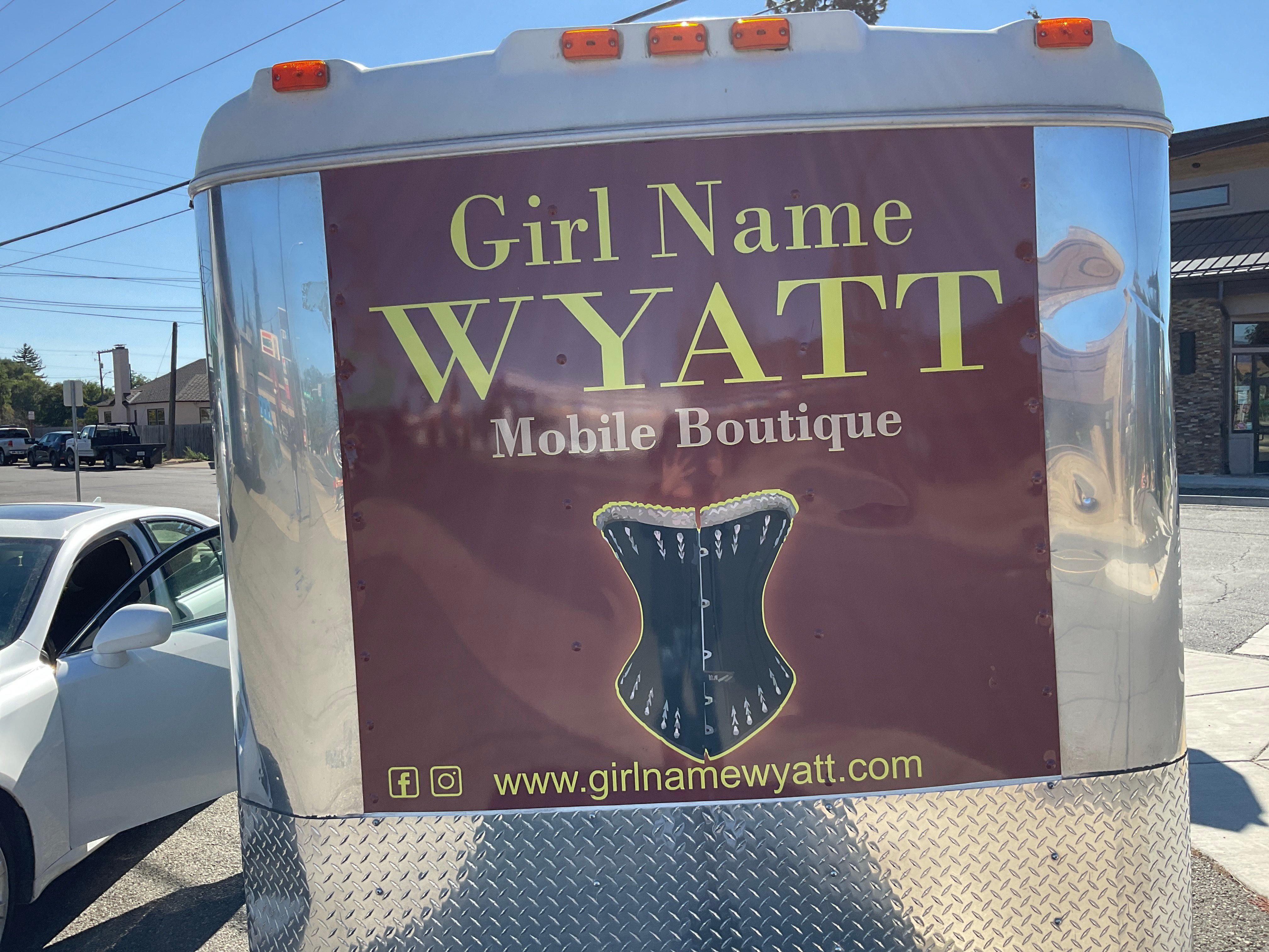 Waist Trainer Corset - Girl Name Wyatt