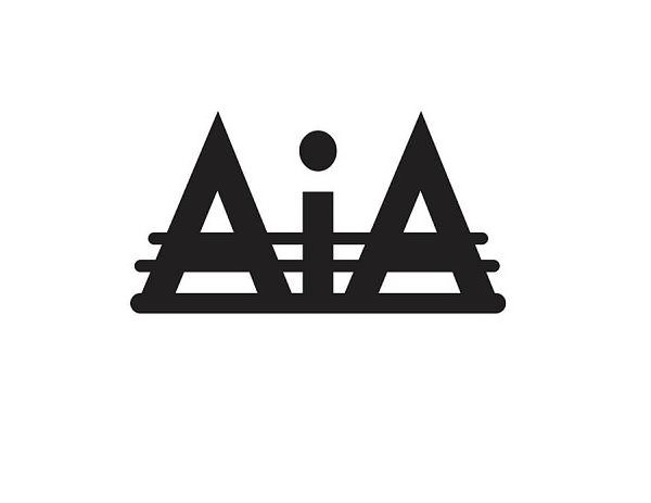  AIA