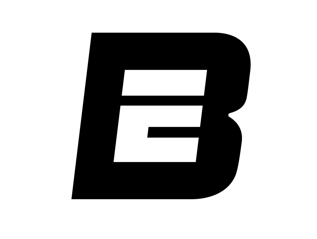  E B